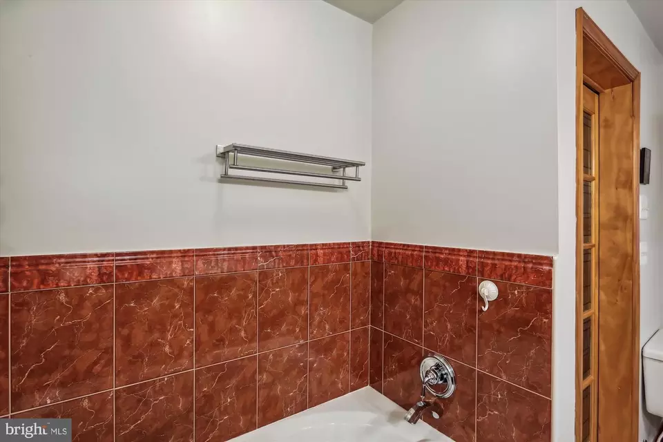  5806 Dimes Rd, Rockville, MD 20855 photo 28