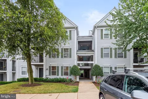 10012 Vanderbilt Cir #5-10, Rockville, MD 20850
