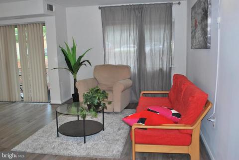 12207 Academy Way #6, Rockville, MD 20852