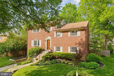 9923 Julliard Dr, Bethesda, MD 20817