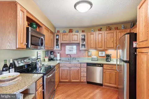 3310 N Leisure World Blvd #419, Silver Spring, MD 20906
