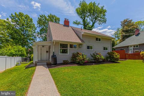 5902 Spaatz Pl, Rockville, MD 20851
