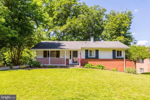 13806 Sloan St, Rockville, MD 20853