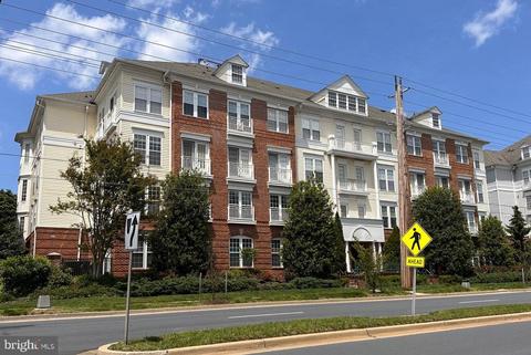 305 Redland Blvd #401, Rockville, MD 20850