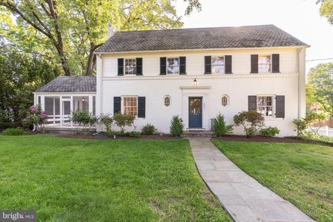 5821 Highland Dr, Chevy Chase, MD 20815
