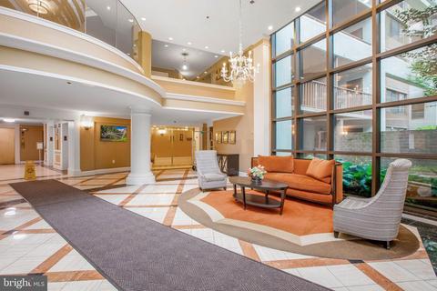 10101 Grosvenor Pl #1013, Rockville, MD 20852