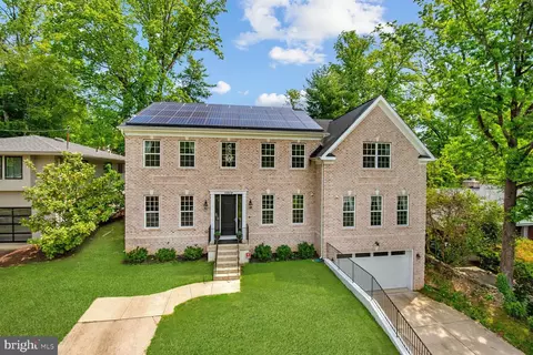 5809 Osceola Rd, Bethesda, MD 20816