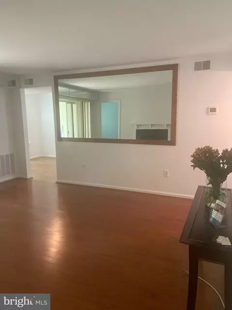 20225 Shipley Ter #C-102, Germantown, MD 20874