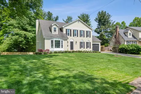7917 Ivymount Ter, Potomac, MD 20854