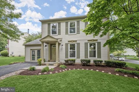 3201 Sandburg Ter, Olney, MD 20832