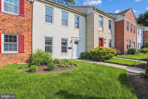784 College Pkwy #5-784, Rockville, MD 20850