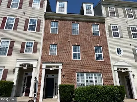 572 Orchard Ridge Dr #200, Gaithersburg, MD 20878