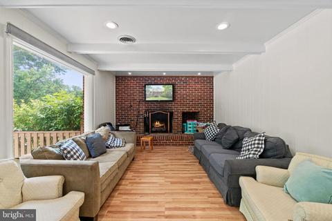 13917 Overton Ln, Silver Spring, MD 20904 photo 5