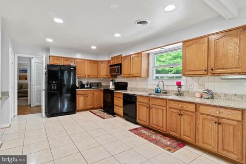 13917 Overton Ln, Silver Spring, MD 20904 photo 9