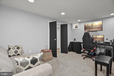 9507 Biltmore Dr, Silver Spring, MD 20901 photo 38