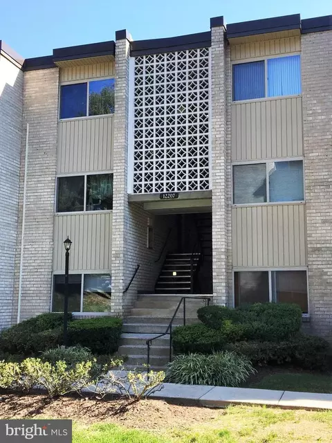 12207 Braxfield Ct #8, Rockville, MD 20852