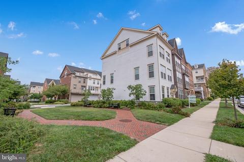 223 Strummer Ln, Gaithersburg, MD 20878