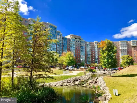 3100 N Leisure World Blvd #516, Silver Spring, MD 20906