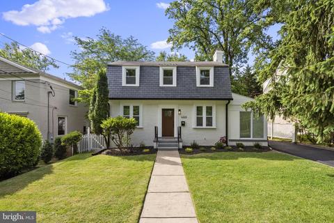 4206 Oakridge Ln, Chevy Chase, MD 20815