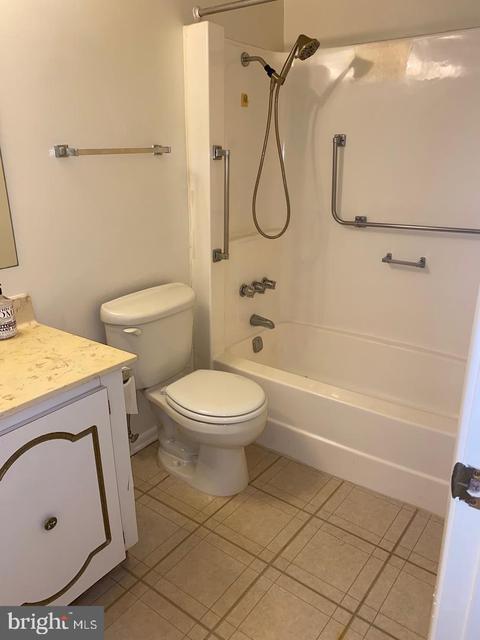 3176 Adderley Ct #241A, Silver Spring, MD 20906 photo 11