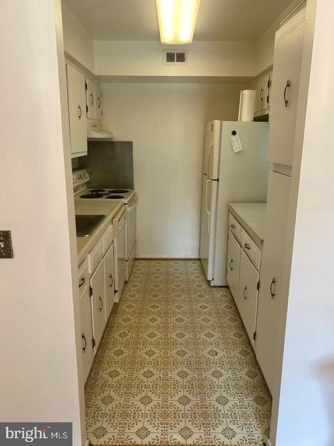 3176 Adderley Ct #241A, Silver Spring, MD 20906 photo 9