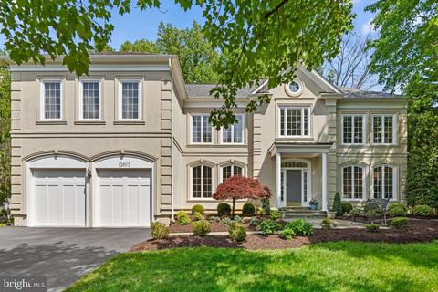 13603 Daphney House Ct, Rockville, MD 20850