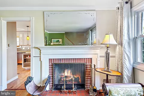 1130 W Nolcrest Dr, Silver Spring, MD 20903 photo 5