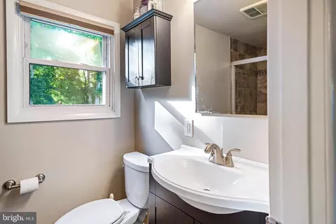 1130 W Nolcrest Dr, Silver Spring, MD 20903 photo 31