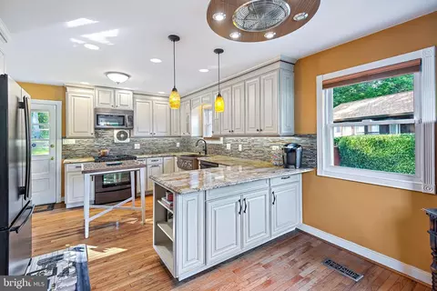 1130 W Nolcrest Dr, Silver Spring, MD 20903 photo 15