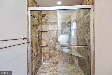 1130 W Nolcrest Dr, Silver Spring, MD 20903 photo 32