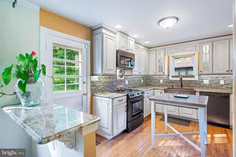 1130 W Nolcrest Dr, Silver Spring, MD 20903 photo 14