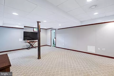 1130 W Nolcrest Dr, Silver Spring, MD 20903 photo 41