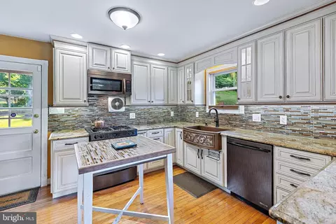 1130 W Nolcrest Dr, Silver Spring, MD 20903 photo 13