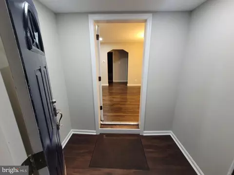 10220 Meredith Ave, Silver Spring, MD 20910 photo 3