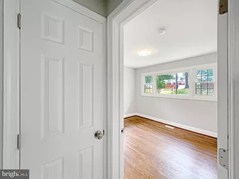 1914 Forest Dale Dr, Silver Spring, MD 20903 photo 24
