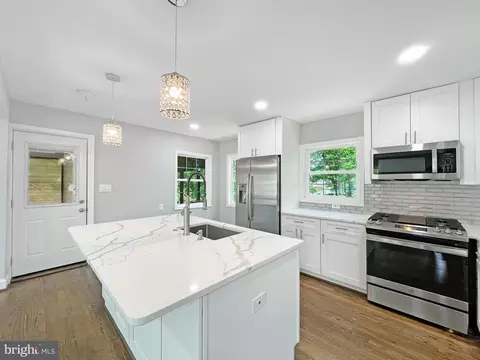 1914 Forest Dale Dr, Silver Spring, MD 20903 photo 13