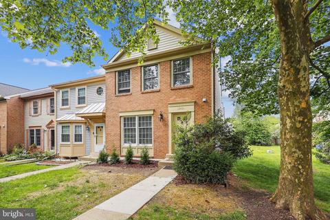 12431 Sky Blue Dr, Germantown, MD 20874