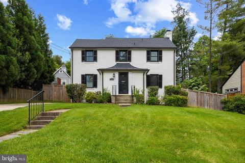 7104 Pinehurst Pkwy, Chevy Chase, MD 20815