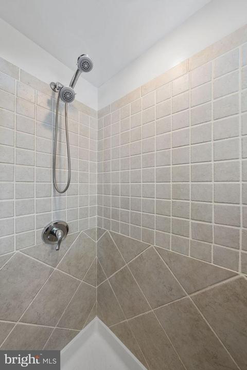 1614 Tilton Dr, Silver Spring, MD 20902 photo 32