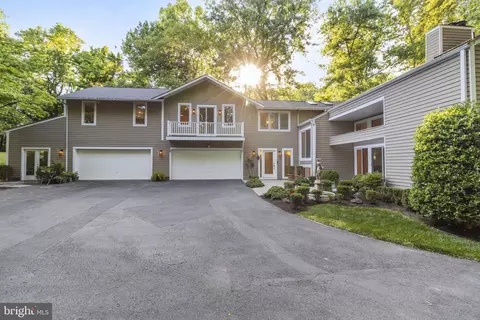 11201 Spur Wheel Ln, Potomac, MD 20854