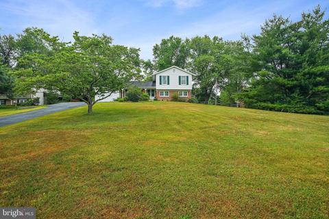 8005 Hilton Rd, Gaithersburg, MD 20882