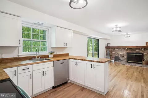 20030 New Hampshire Ave, Brinklow, MD 20862