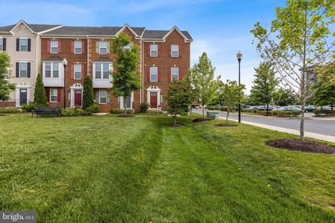 13301 Waterford Hills Blvd, Germantown, MD 20874