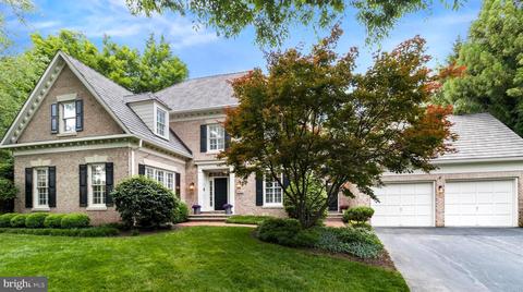 9304 Crimson Leaf Ter, Potomac, MD 20854