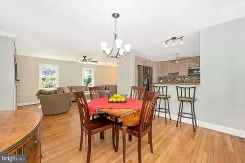 17125 Chiswell Rd, Poolesville, MD 20837 photo 9