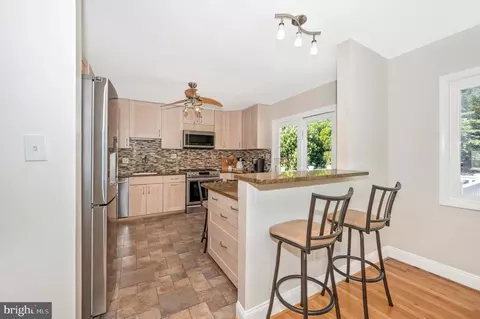 17125 Chiswell Rd, Poolesville, MD 20837 photo 10