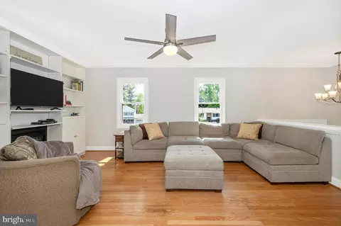 17125 Chiswell Rd, Poolesville, MD 20837 photo 5