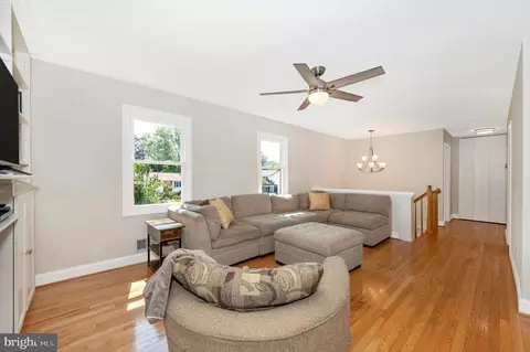 17125 Chiswell Rd, Poolesville, MD 20837 photo 6