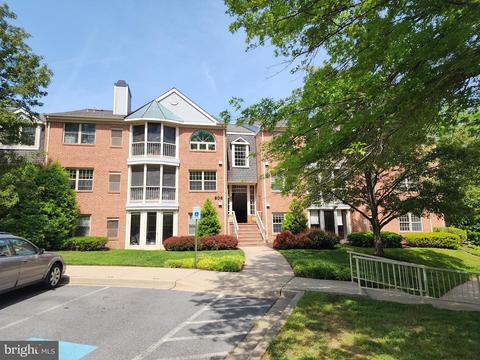 806 Amber Tree Ct #806-103, Gaithersburg, MD 20878