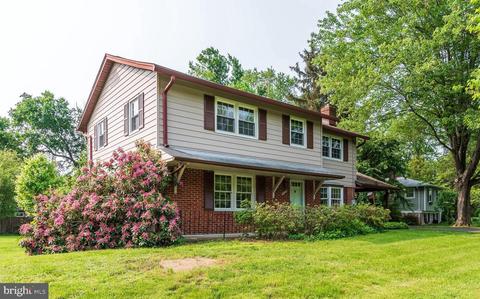 7408 Cliffbourne Ct, Derwood, MD 20855